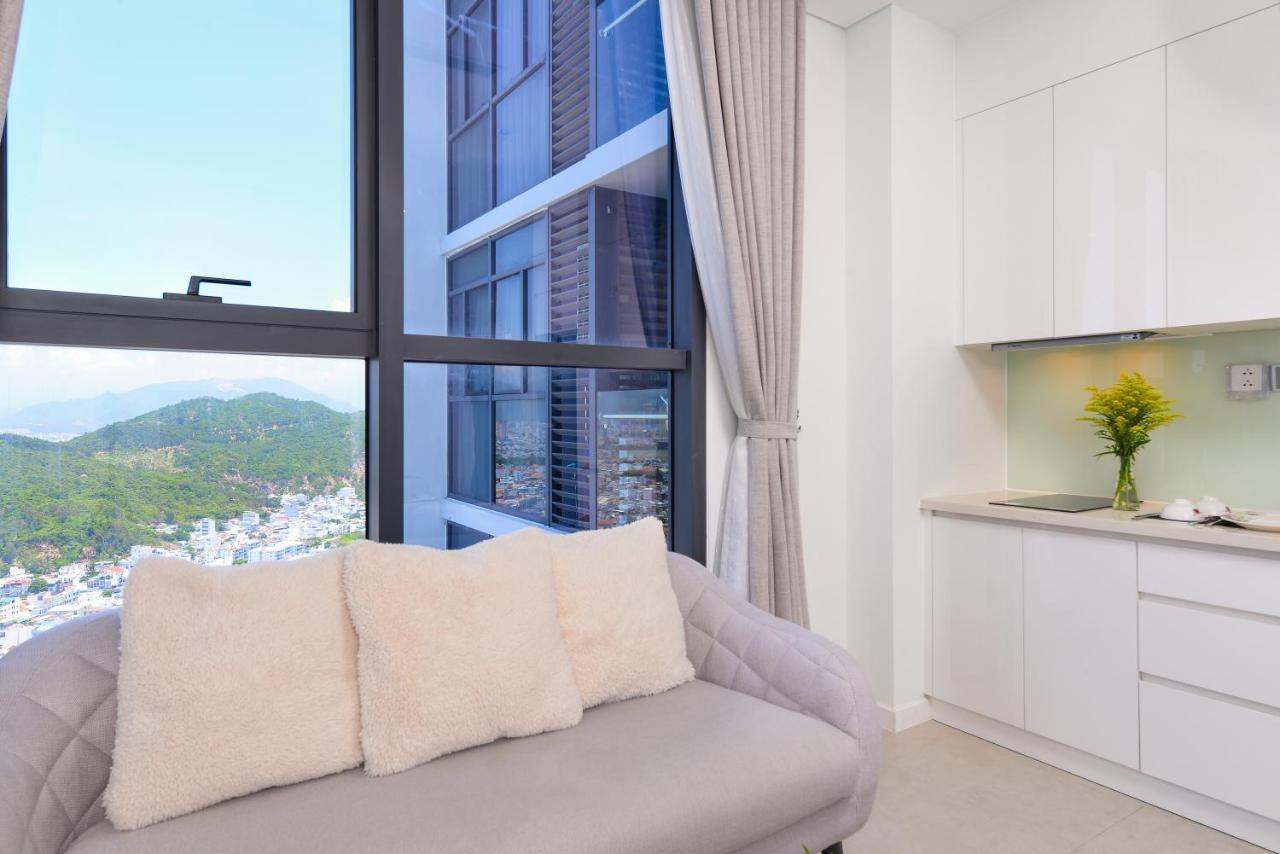 S Lux Apartment Scenia Bay Нячанг Экстерьер фото