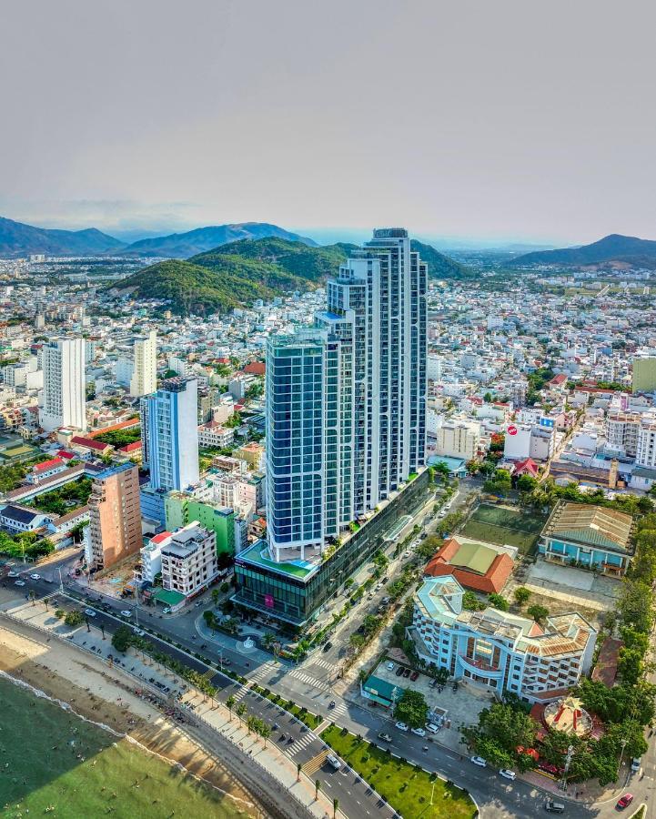 S Lux Apartment Scenia Bay Нячанг Экстерьер фото