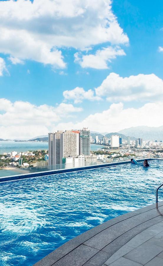S Lux Apartment Scenia Bay Нячанг Экстерьер фото