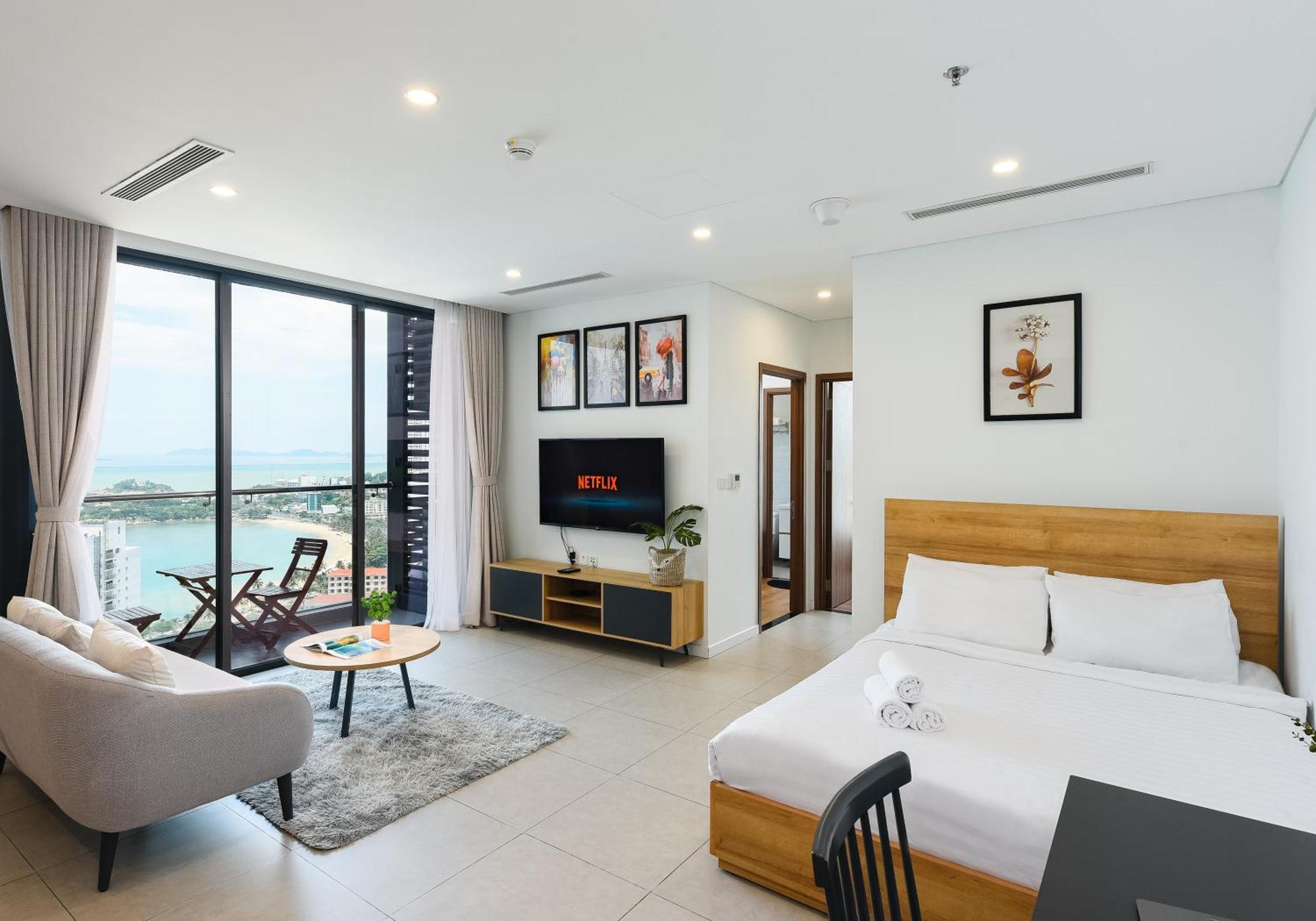 S Lux Apartment Scenia Bay Нячанг Экстерьер фото