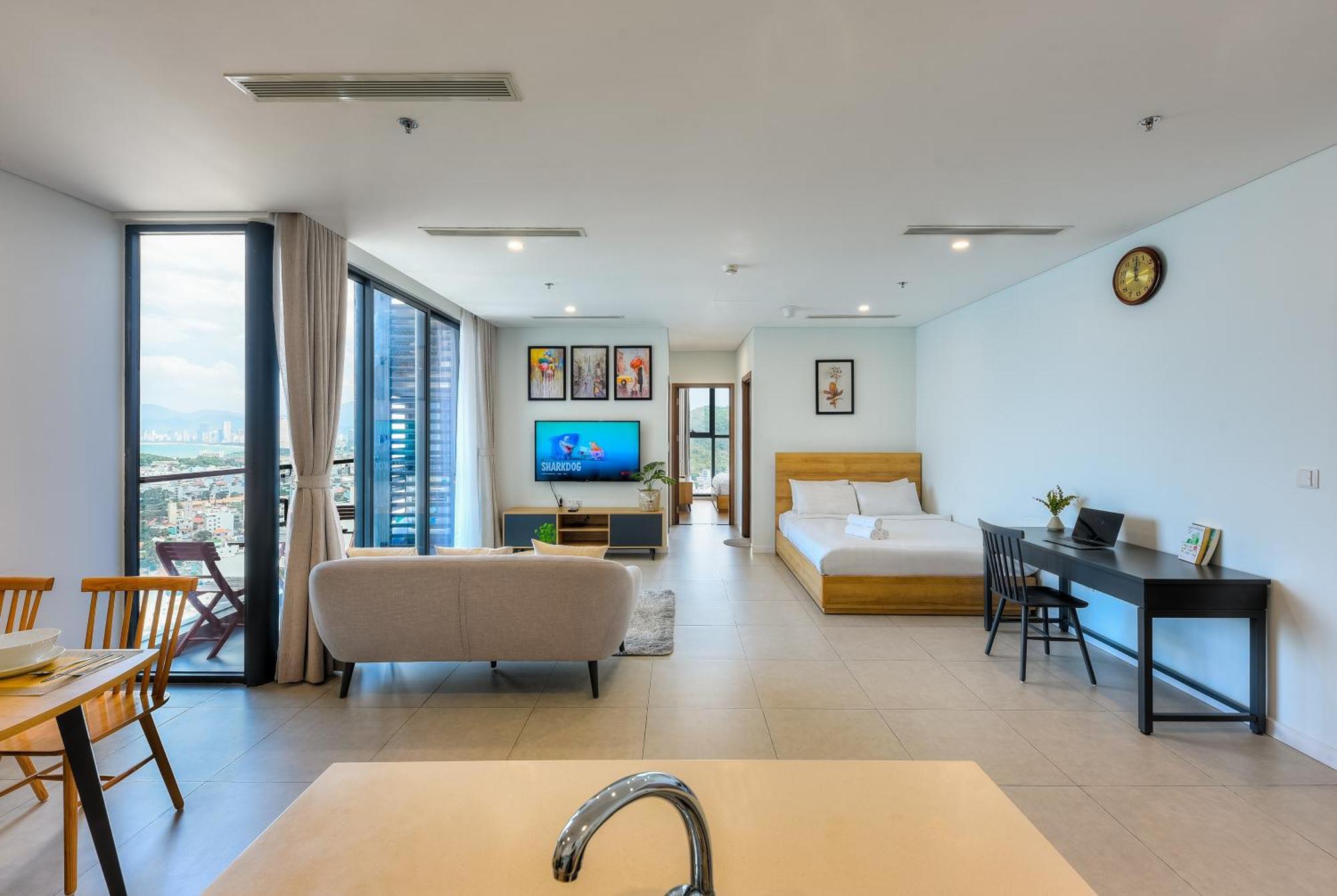 S Lux Apartment Scenia Bay Нячанг Экстерьер фото